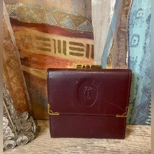 Must De Cartier Kiss Lock Trifold Leather
Compact Wallet